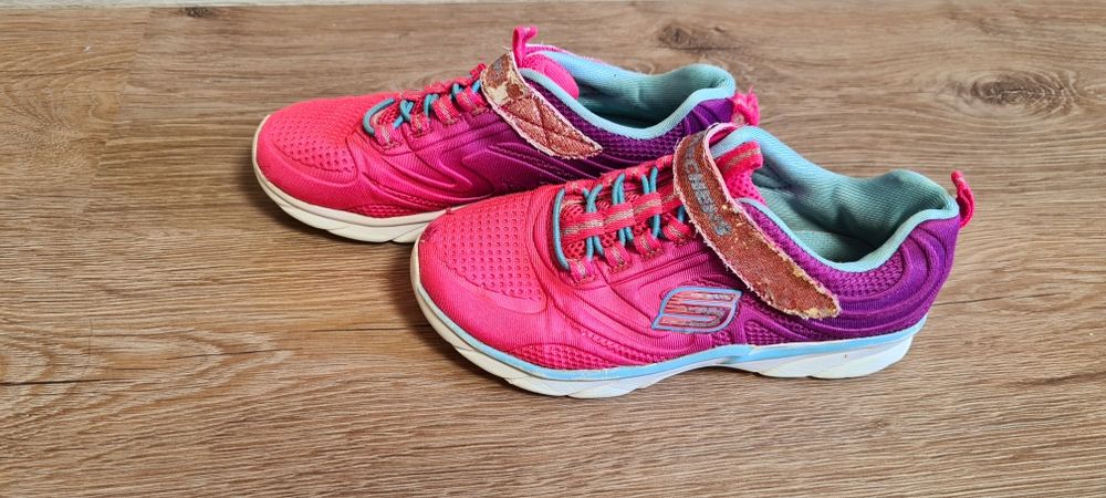 Кроссовки Skechers