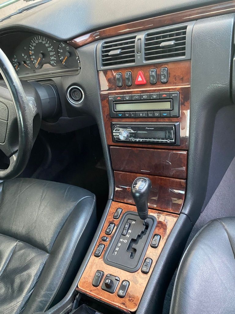 Vendo Mercedes Benz w210