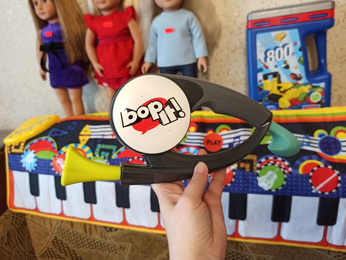 Інтерактивна іграшка bop it. Hasbro. Хасбро.