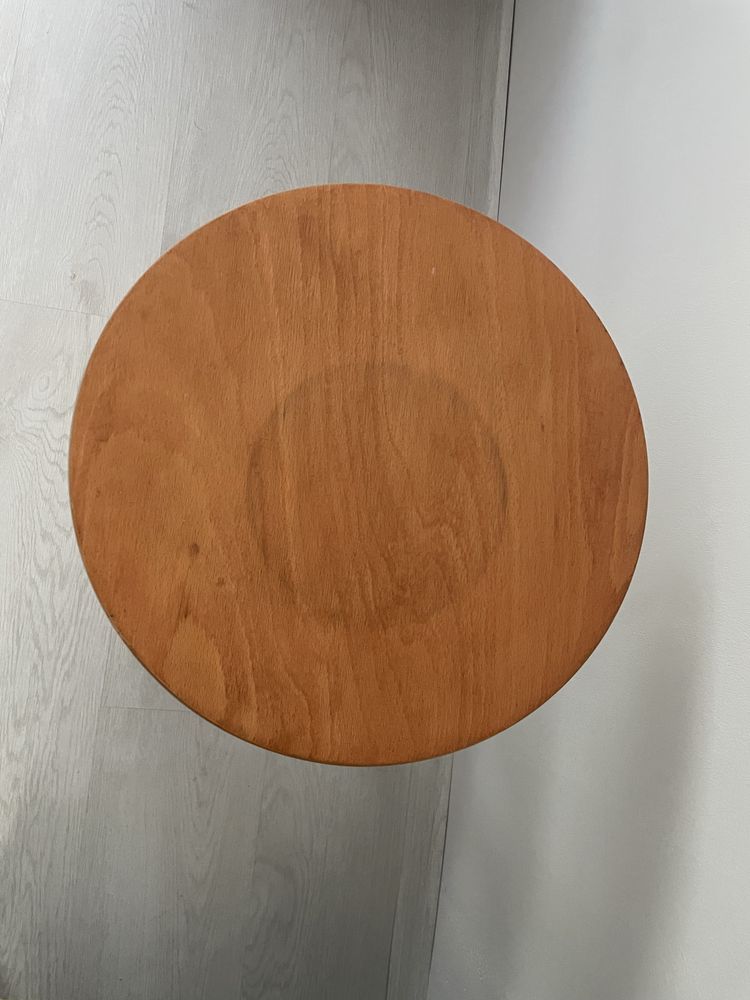 Drewniany,kręcony stołek/taboret