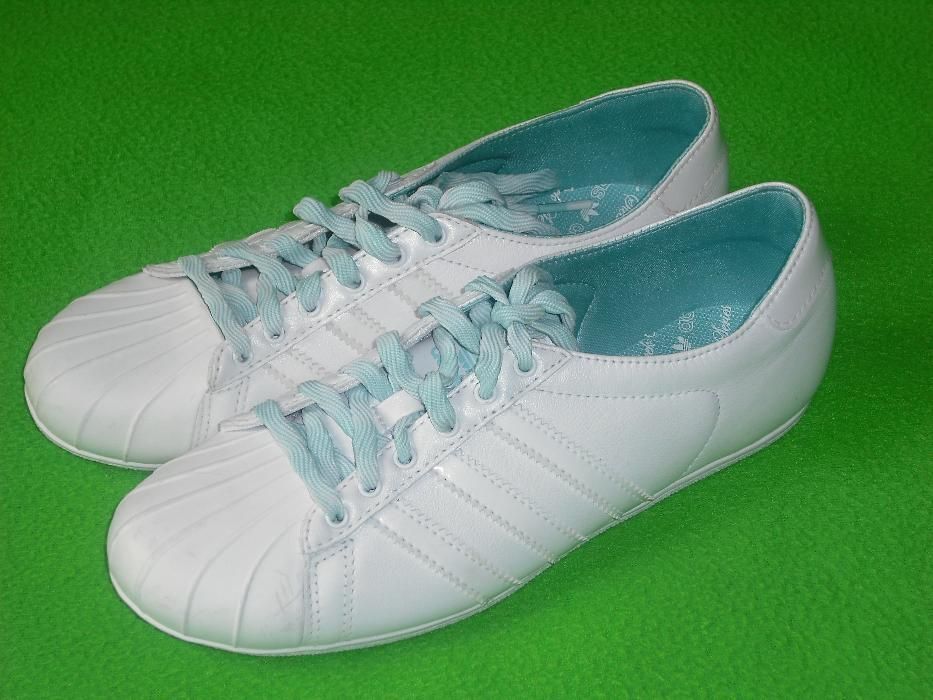 Adidas sleek roz. 36,37,38.