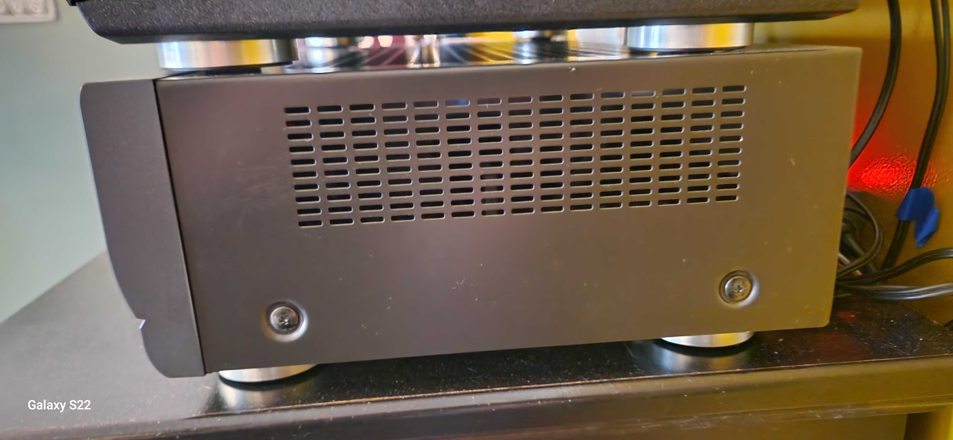 wzmacniacz Technics Su-V300M2
