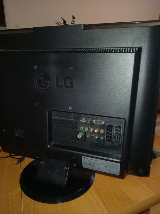 Telewizor LG 22cale