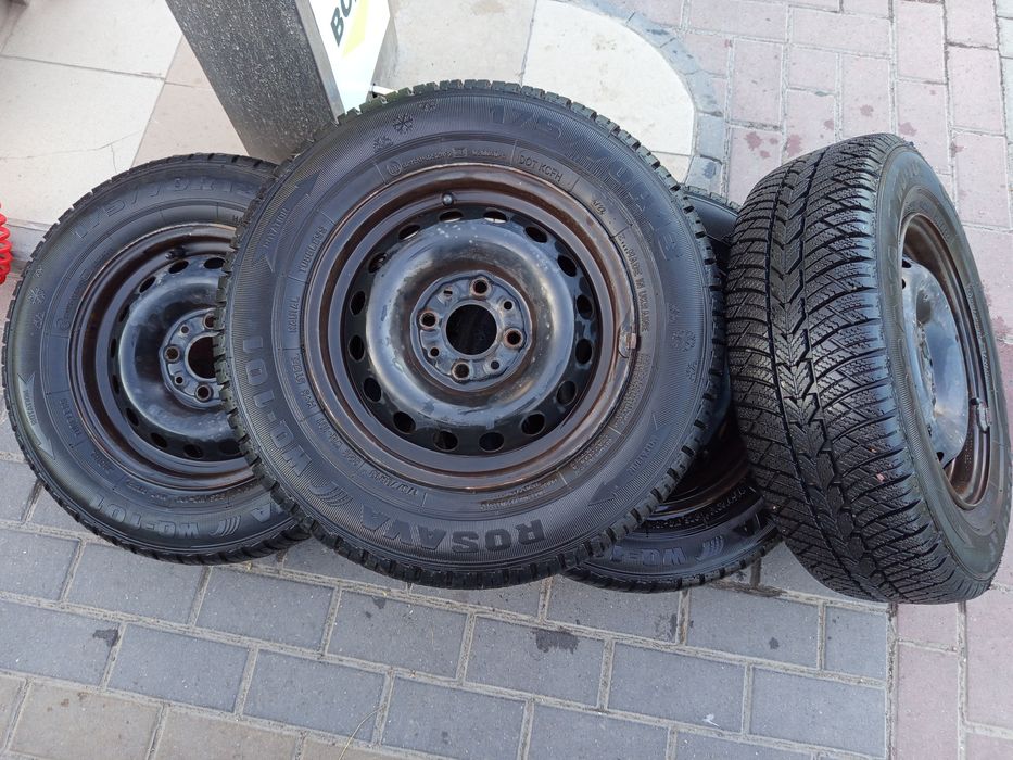 Автошини з дисками зимові R13