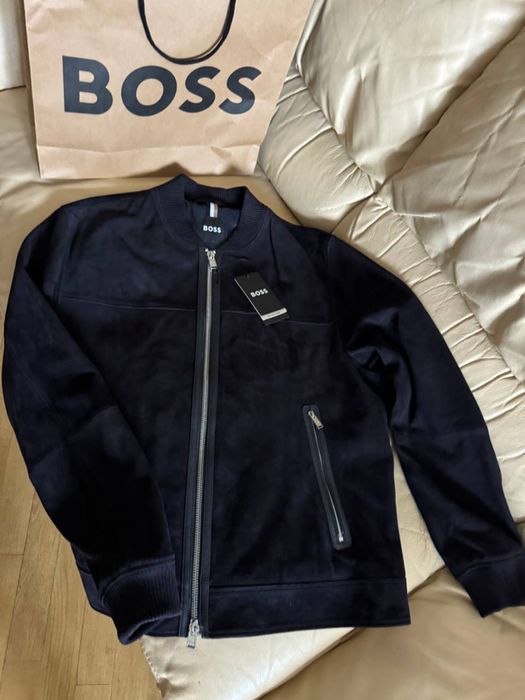 Замшевая куртка Boss с кожаными вставками