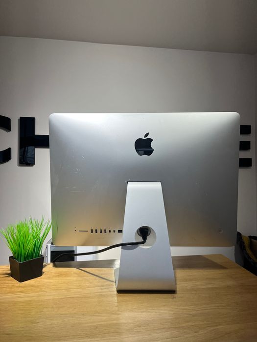 Apple iMac 21.5 Mid2014 i5/Intel 5000 1.5GB/8GB RAM/256GB SSD Klasa A-