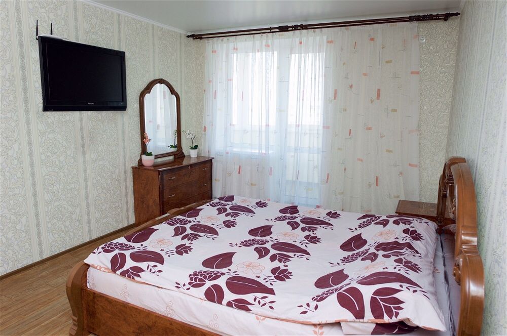 Видова 2-кімн квартира з видом на Дніпро!