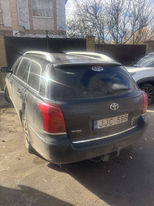 Разборка тойота авенсис T 25  2003 2.0 дизель механика