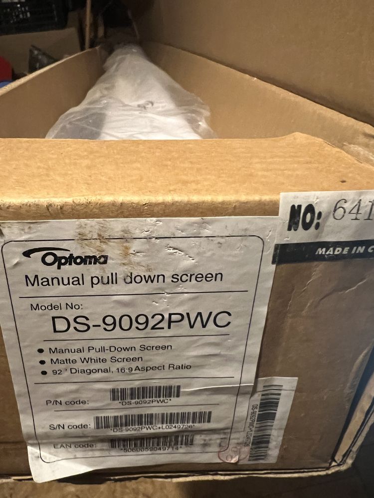 Projektor Optoma HD27e + ekran projekcyjny Optoma DS 9092PWC