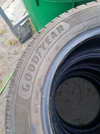 Opony good year 215/60R17c