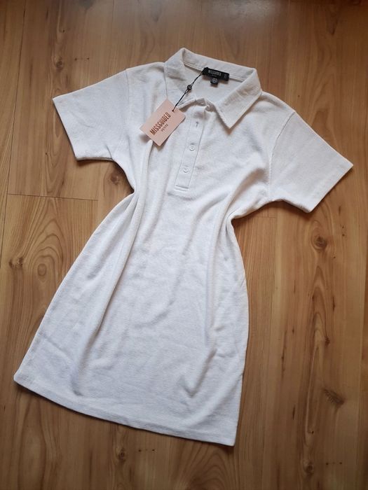 Missguided Petite biała sukienka z kołnierzykiem