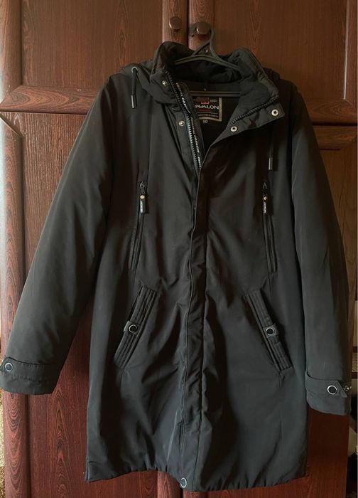 Куртка чоловіча зимова у гарному стані, без пошкоджень