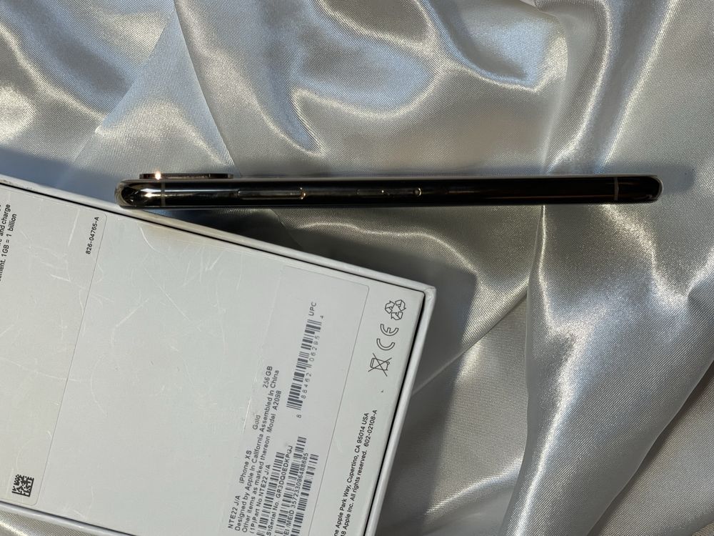 iPhone XS 256GB złoty