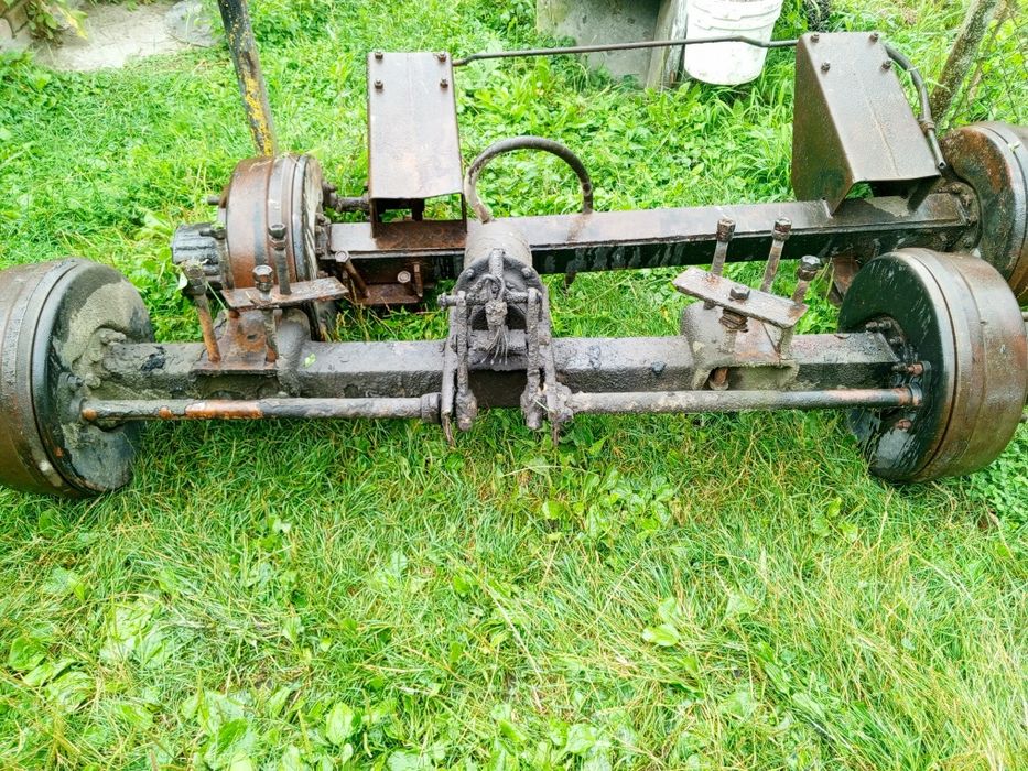 Продам осі на прицеп.