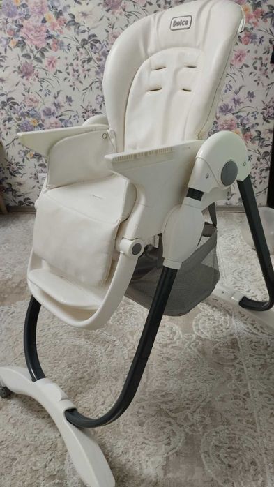 Крісло для годування