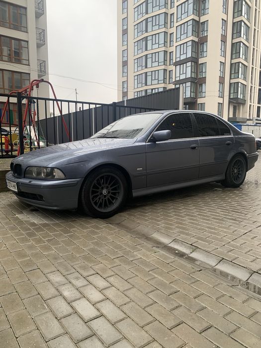 Bmw E39 не фарбована