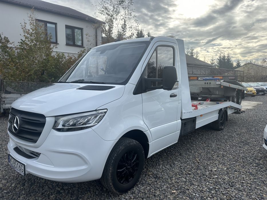 Holowanie Pomoc Drogowa transport aut i maszyn rolniczych