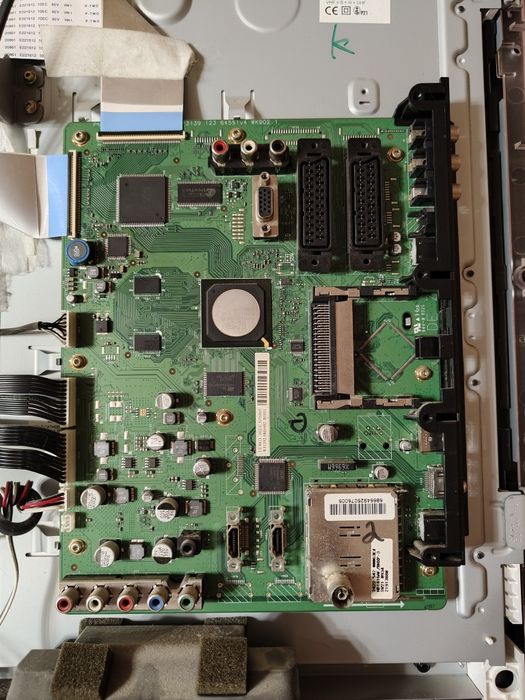 Плата телевизора. Ремонт телевизора. Телемастер