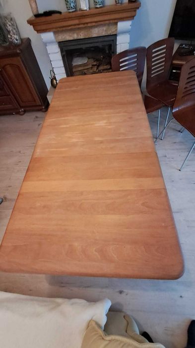 Sprzedam stół i krzesła