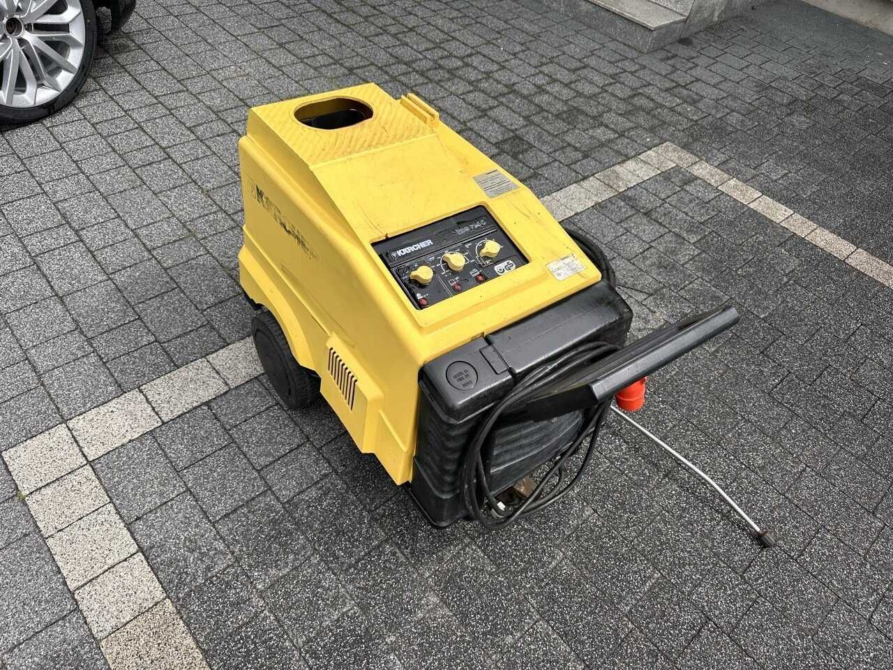 Myjka ciśnieniowa Karcher HDS 790C, z funkcja podgrzewania wody
