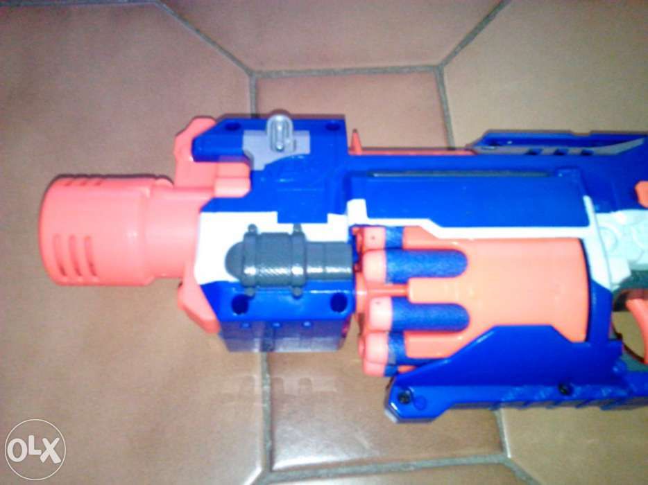 Nerf Stockade-Como nova