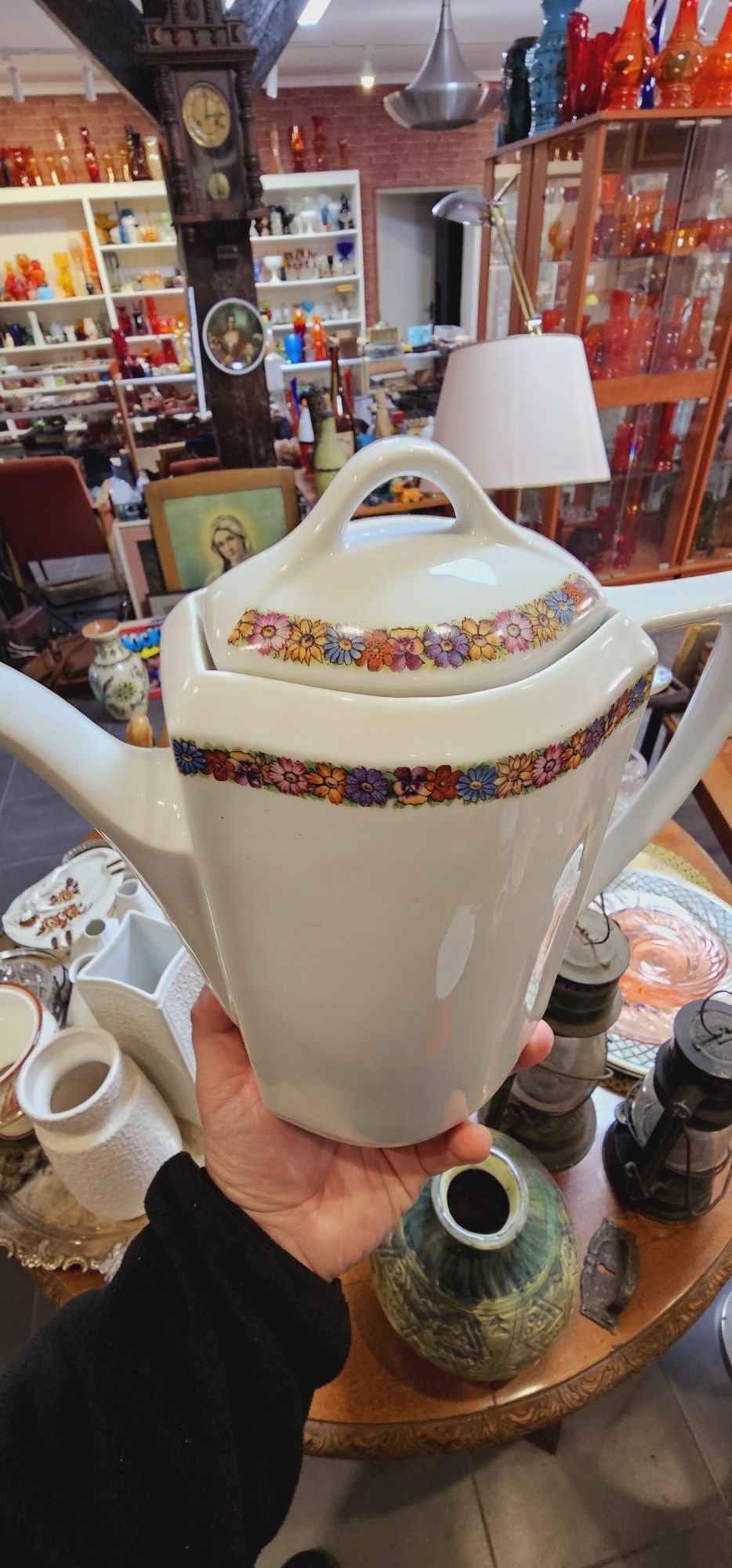 Porcelanowy, przedwojenny dzbanek - Huta Franciszka