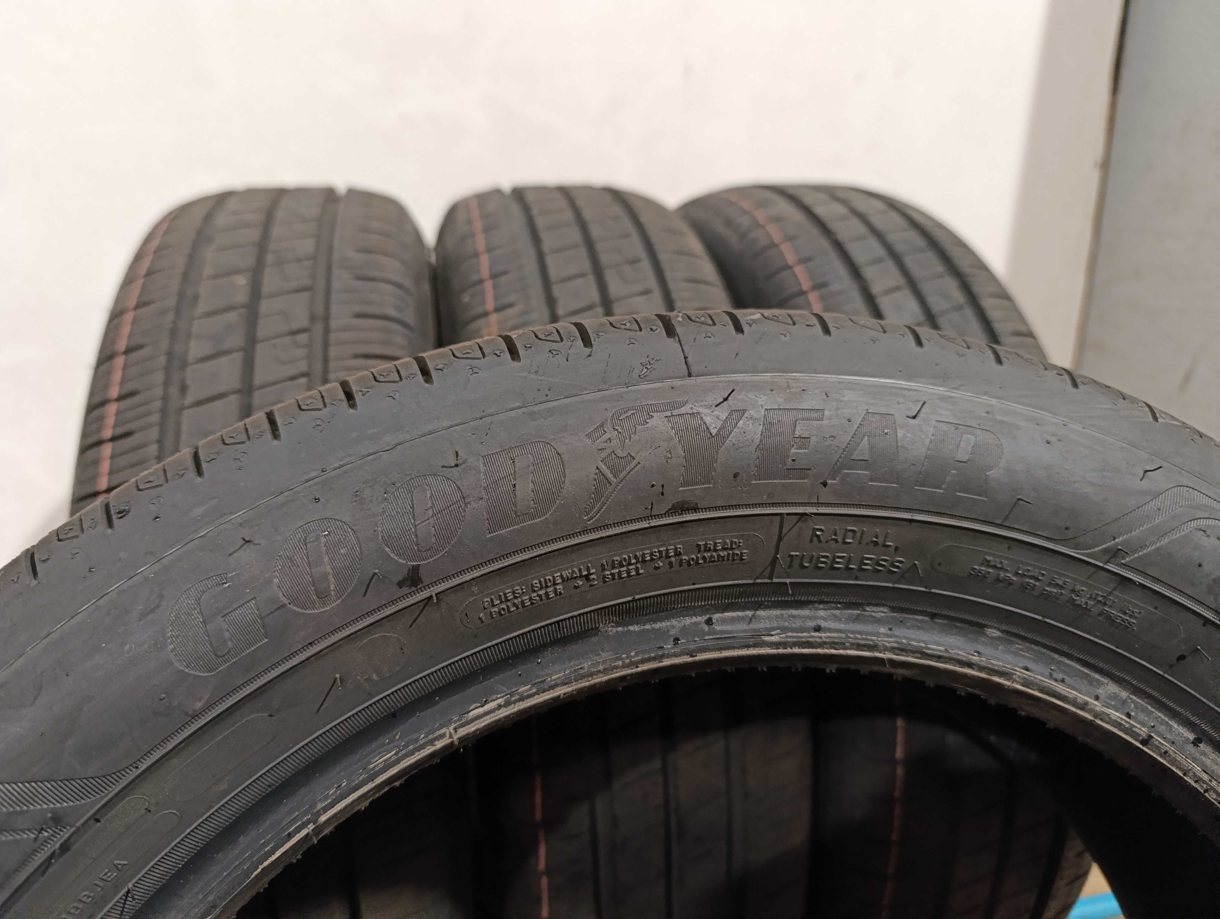 4x 175/65 R17 87H Goodyear Efficient Grip Performance2 2024 7,6mm DEMO