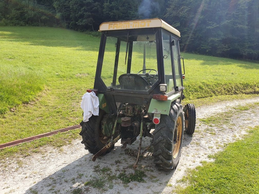 Farm-mot 250 D jak C-330/328 I T-25