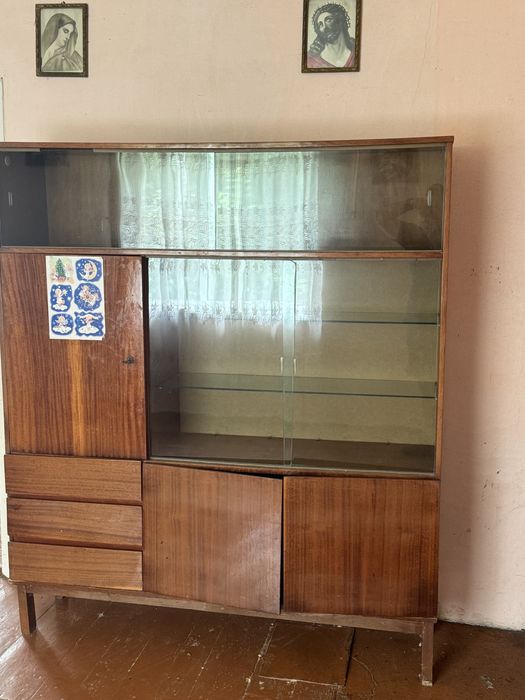 Сервант радянський