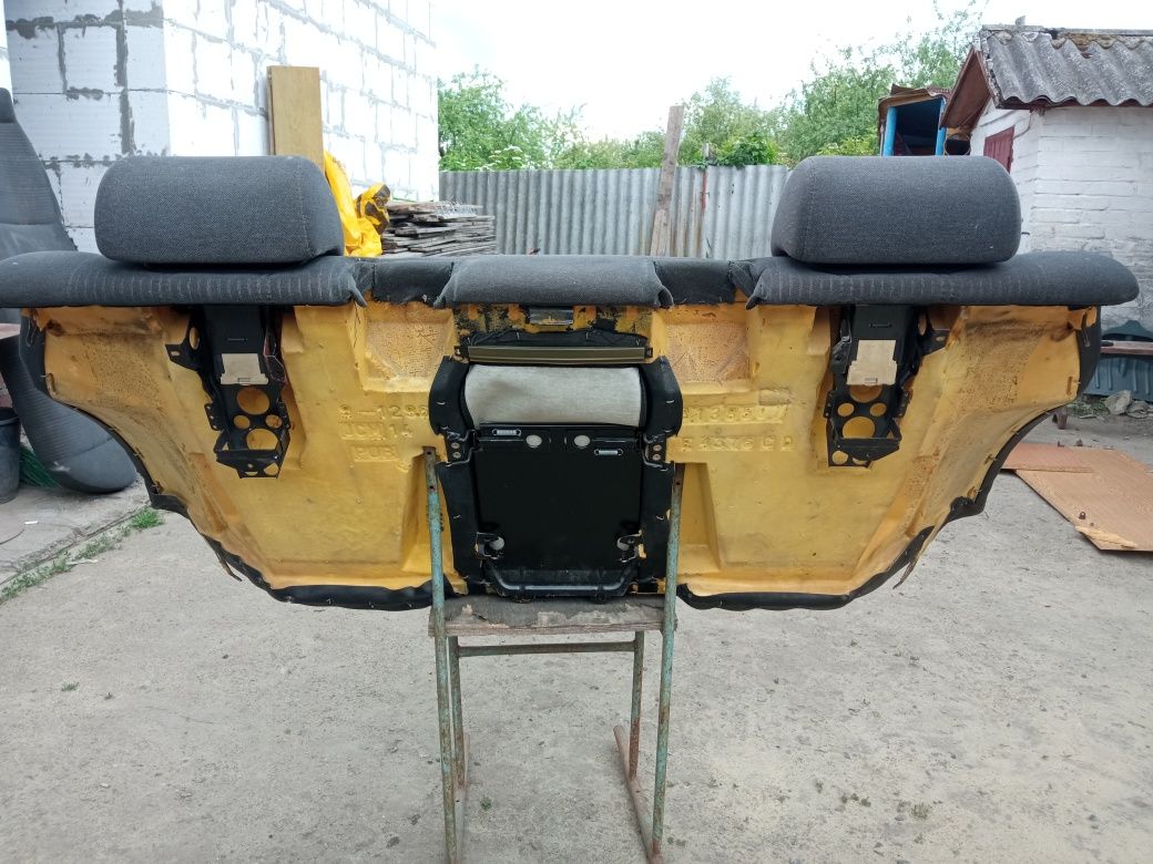 Продам задній диван, сидіння (салон) бмв е34 оригінал 1500 грн