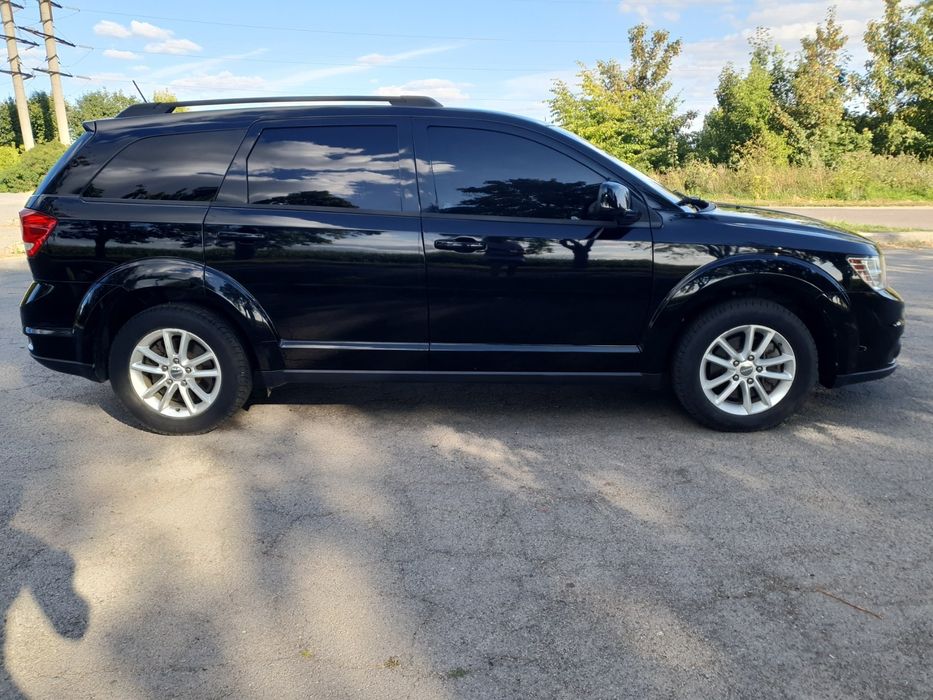 Продається автомобіль Dodge Journey