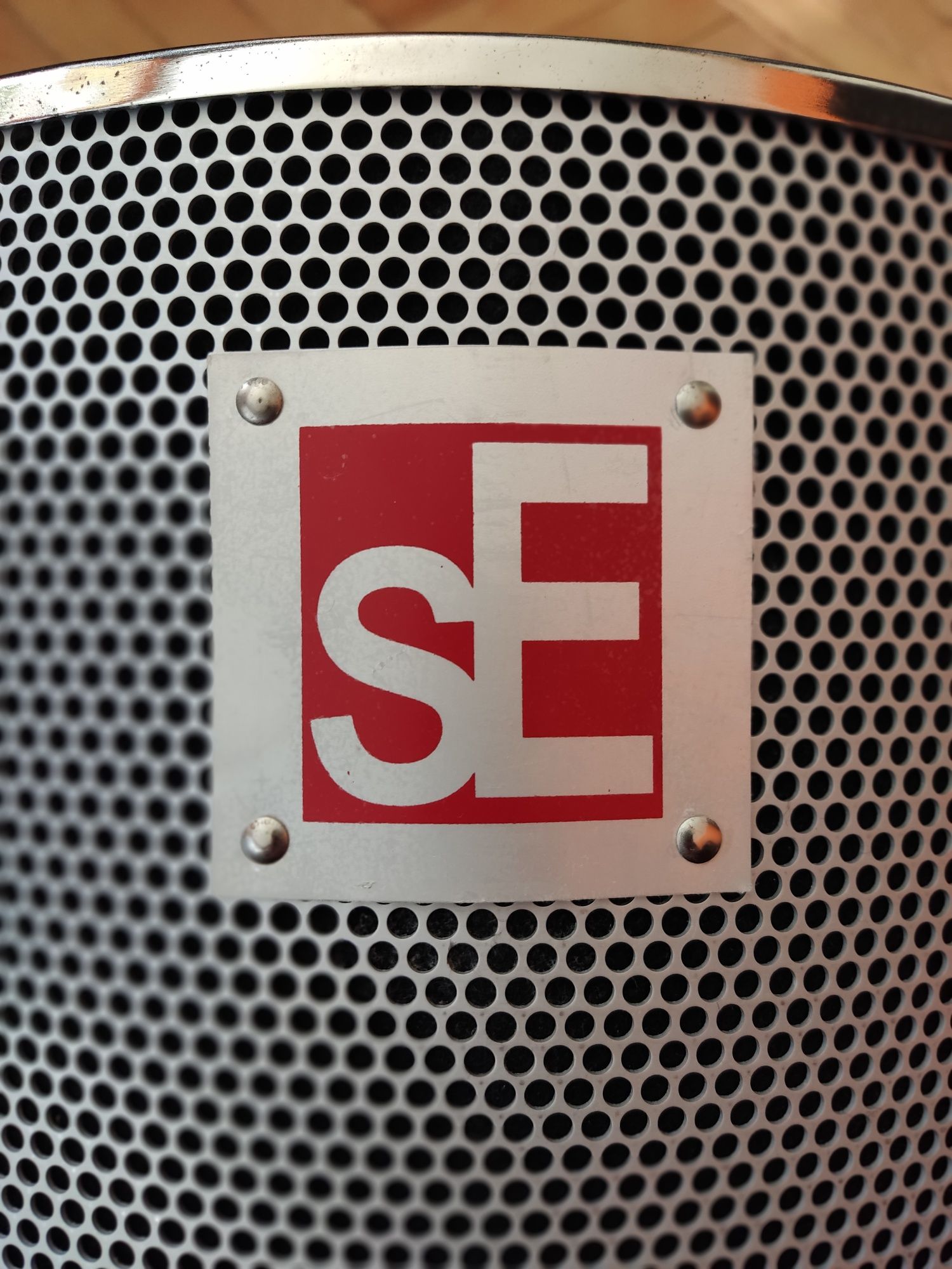 SE Electronics Reflection Filter Pro - przenośne studio nagraniowe