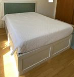 Cama casal com arrumação + Cabeceira estofada