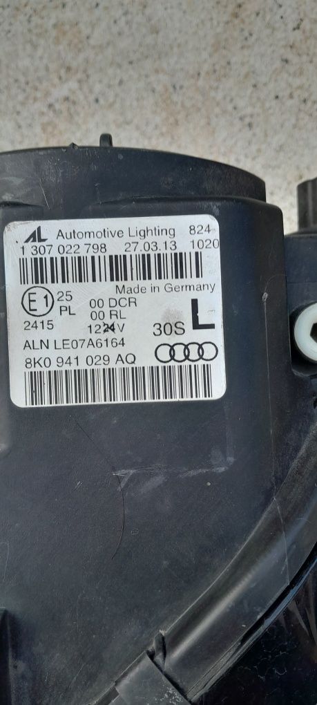 Lampa przednia lewa do Audi A4 b8 2010