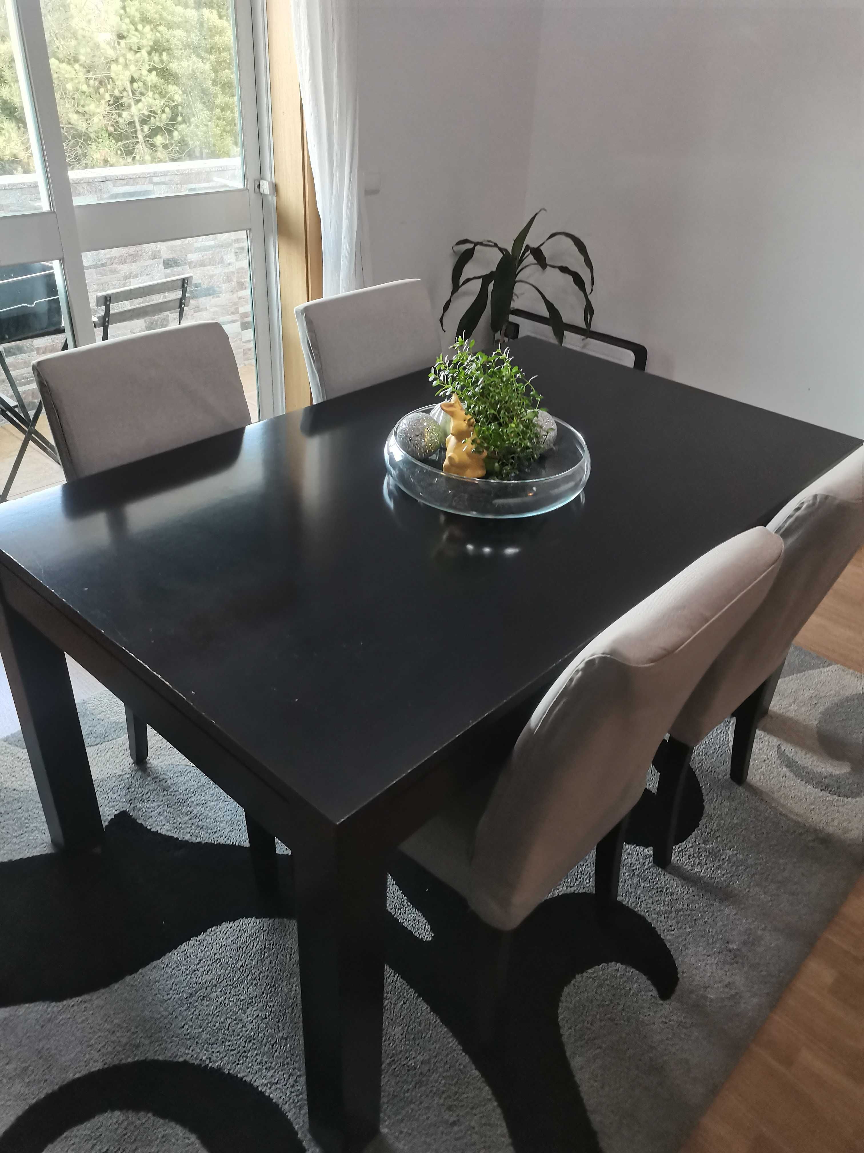 Mesa da sala e móvel tv
