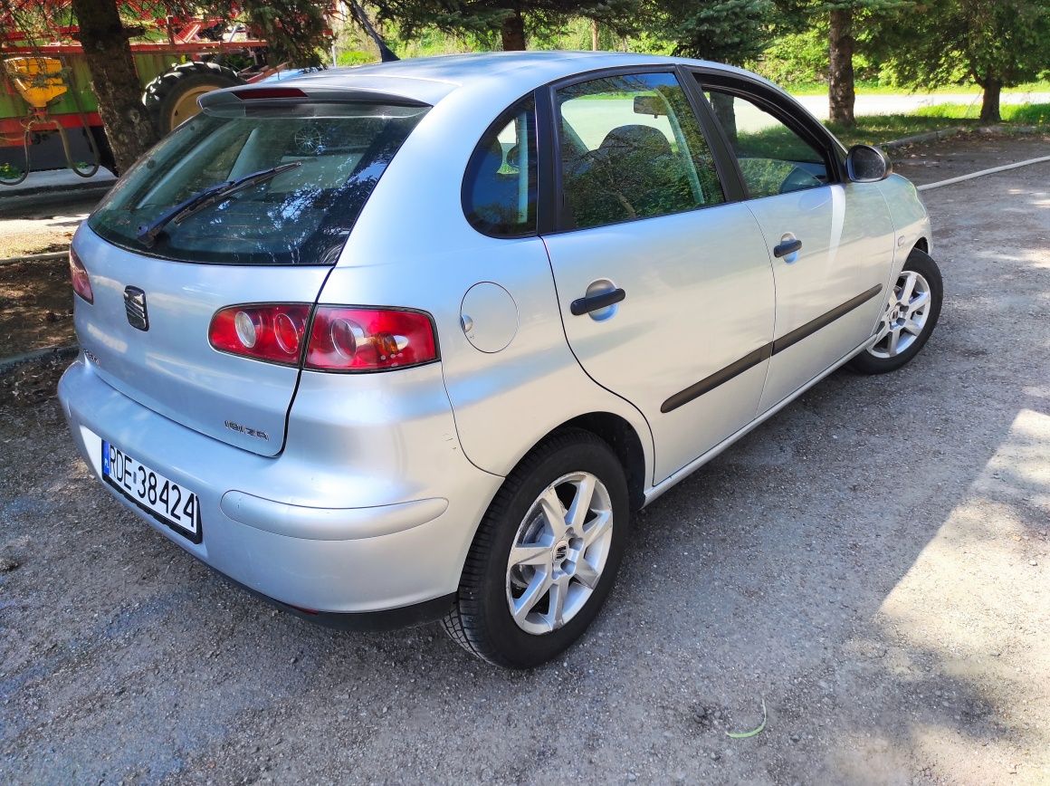 Seat Ibiza 1.2 benzyna 2004r klima