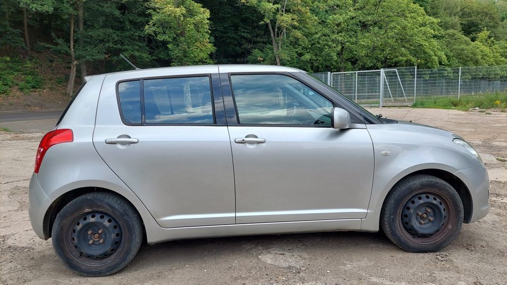 Suzuki Swift 1.3 4x4 prod.2009 +gaz