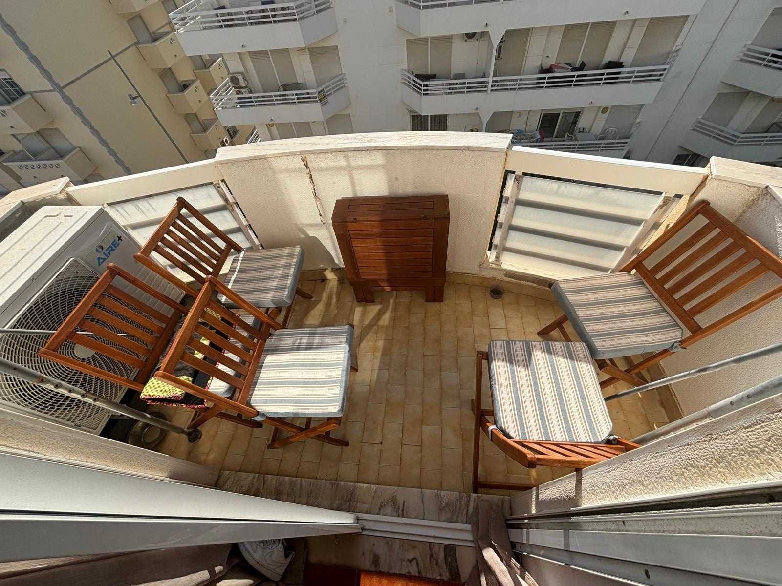 Apartamento T2 Monte Gordo com vista de mar