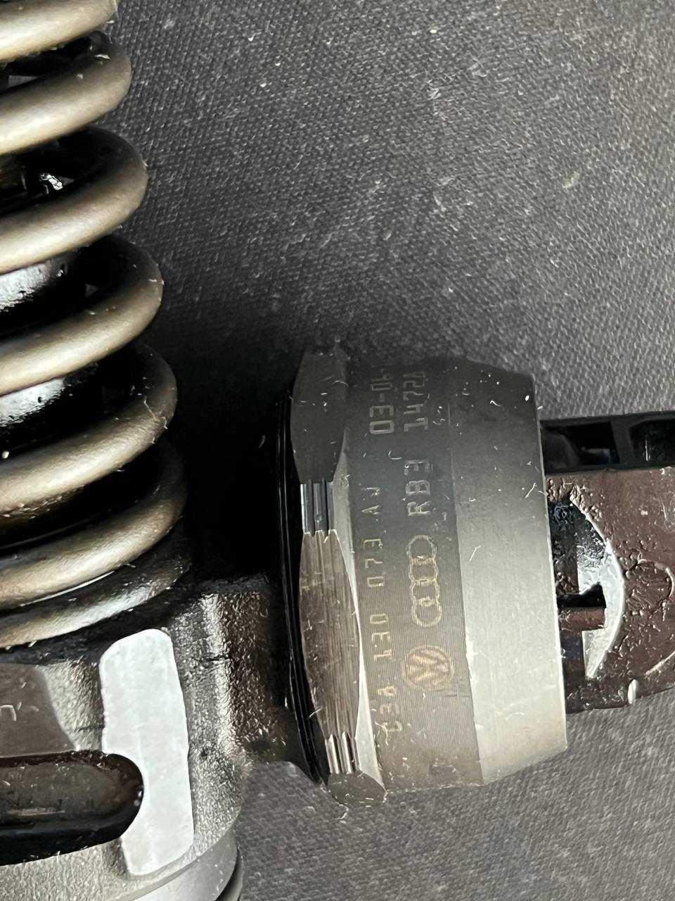 ПРОДАМ форсунка на Audi, Scoda, Volkswagen, 1.9TDI, Bosh 038130073AG