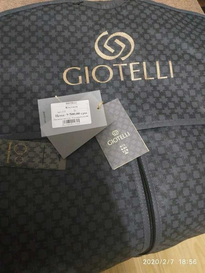 Елегантний чоловічий костюм трійка від Gotellli