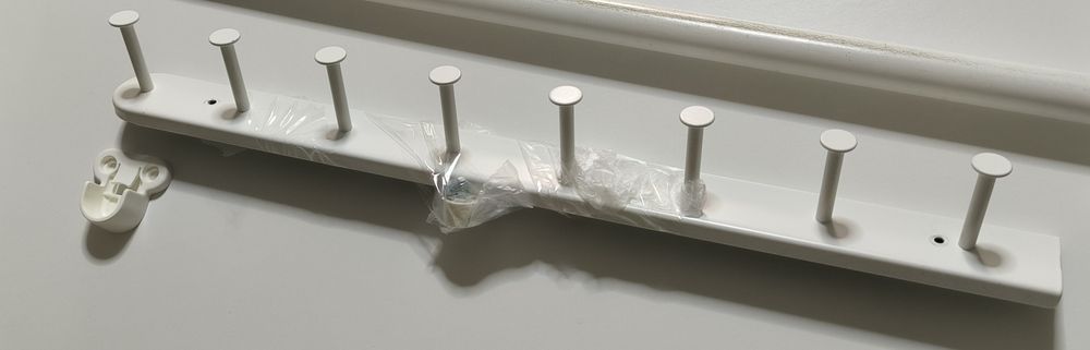 Cabide para roupeiro ikea