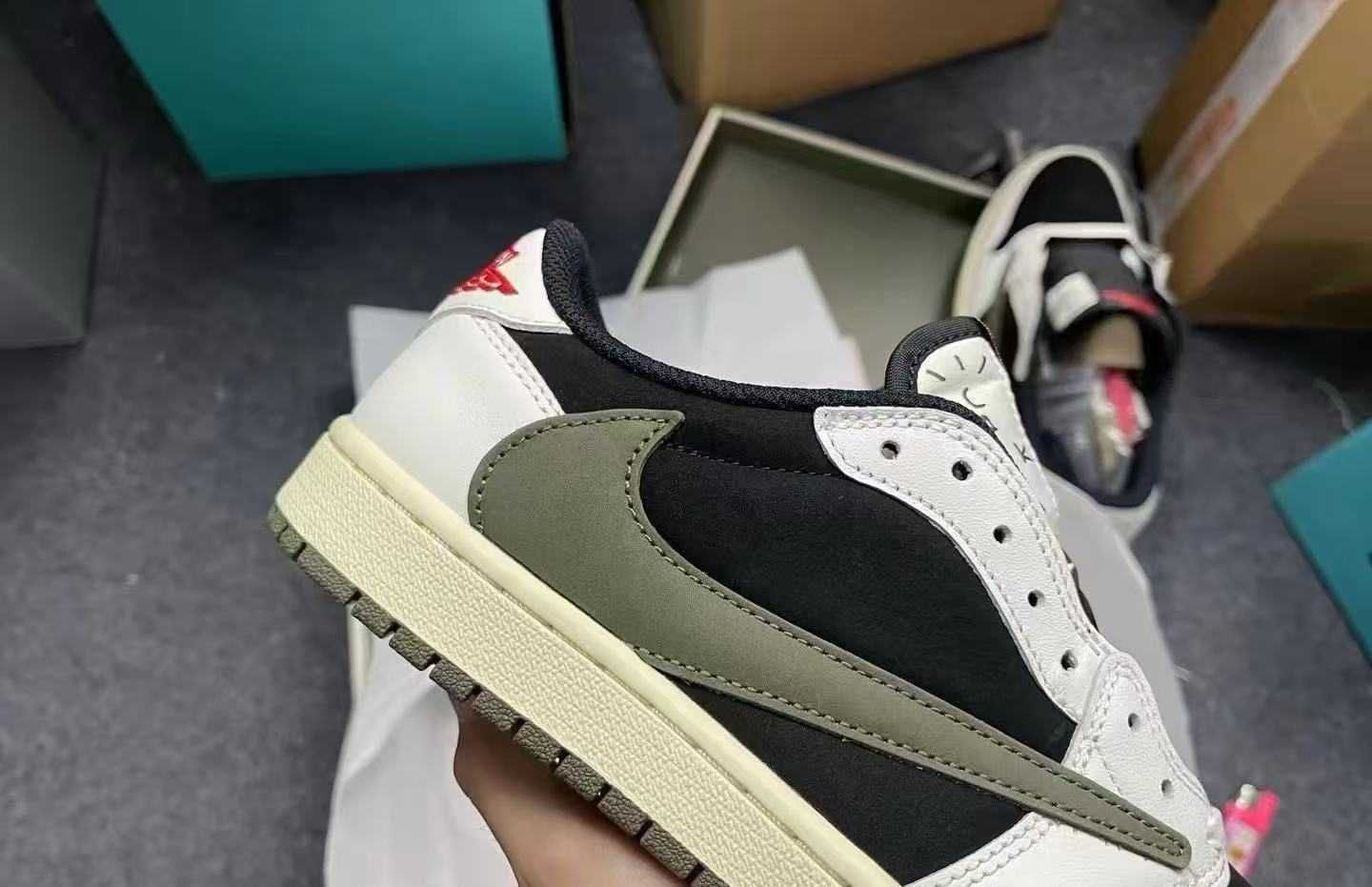 Jordan 1 Retro Low OG SP Travis Scott Olive R.41