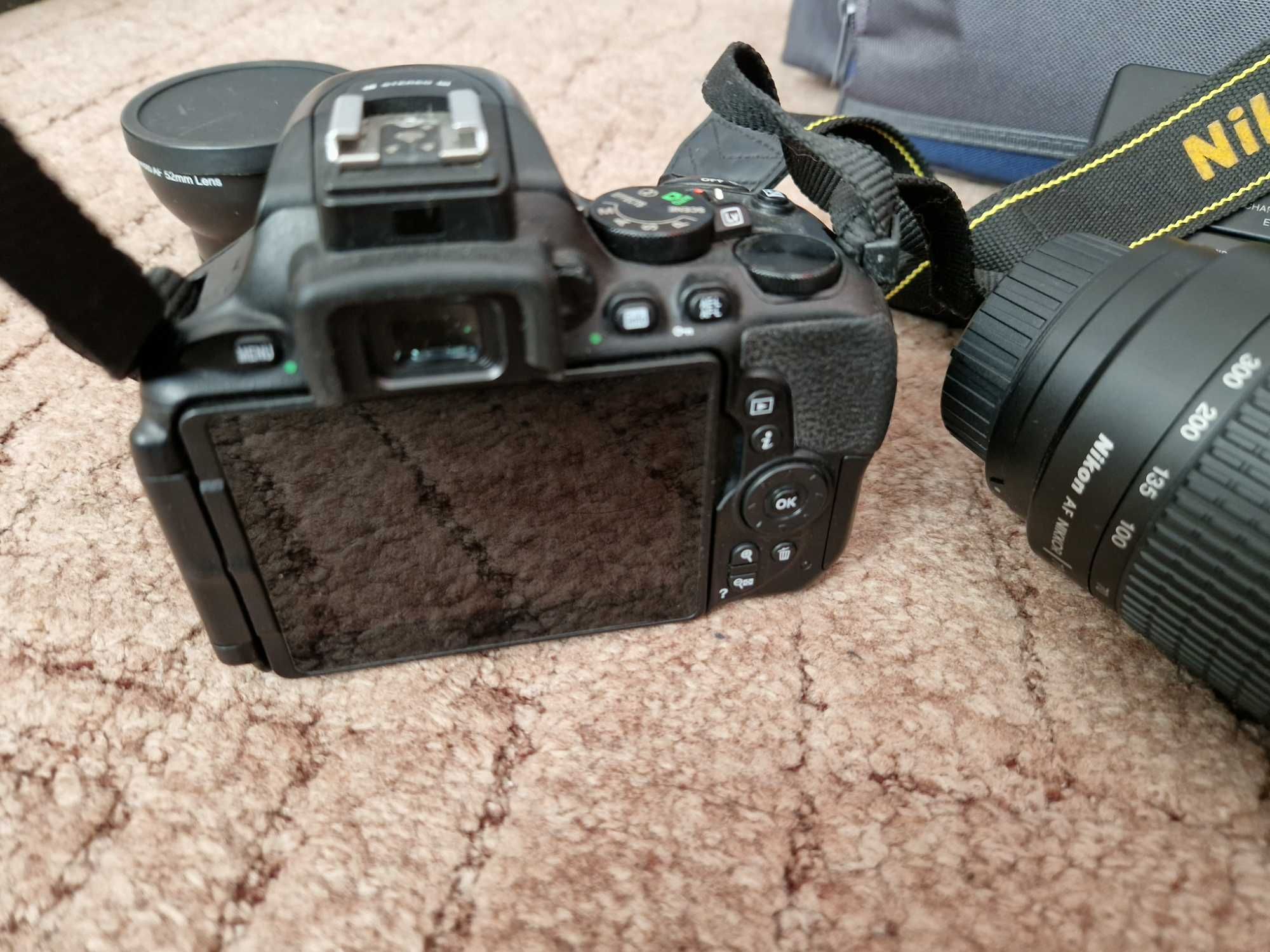 Nikon D5600 AF-P 18-55mm + AF 70-300mm