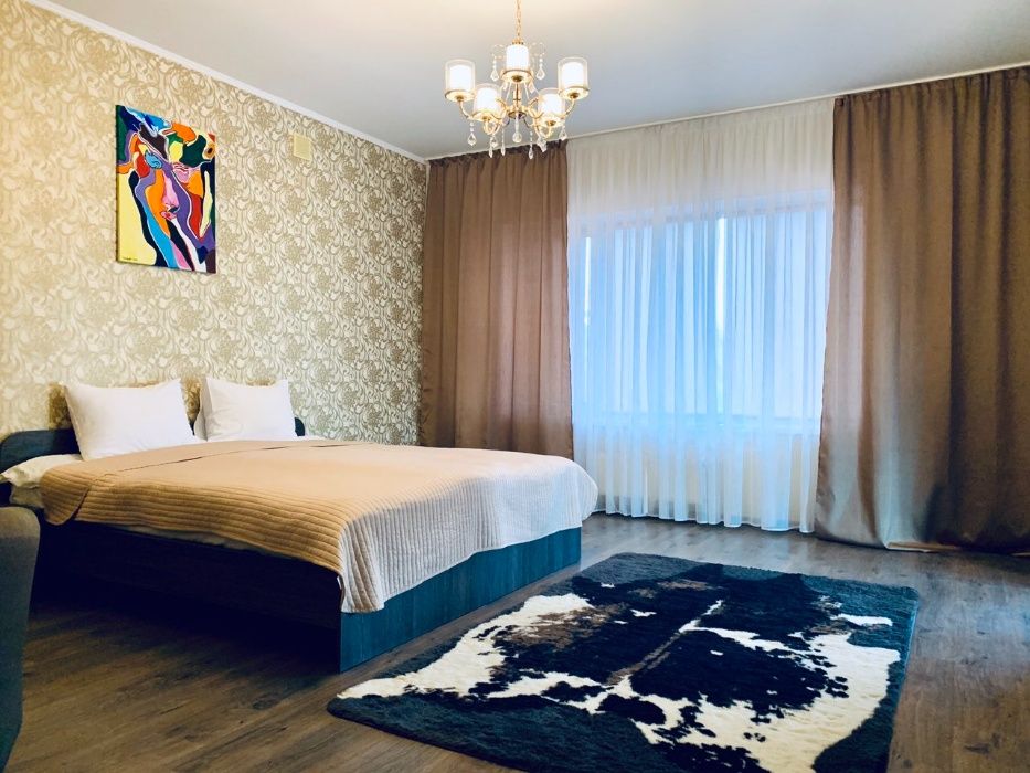 Посуточная аренда дома 460 кв., 6 раздельных спален. Сауна.