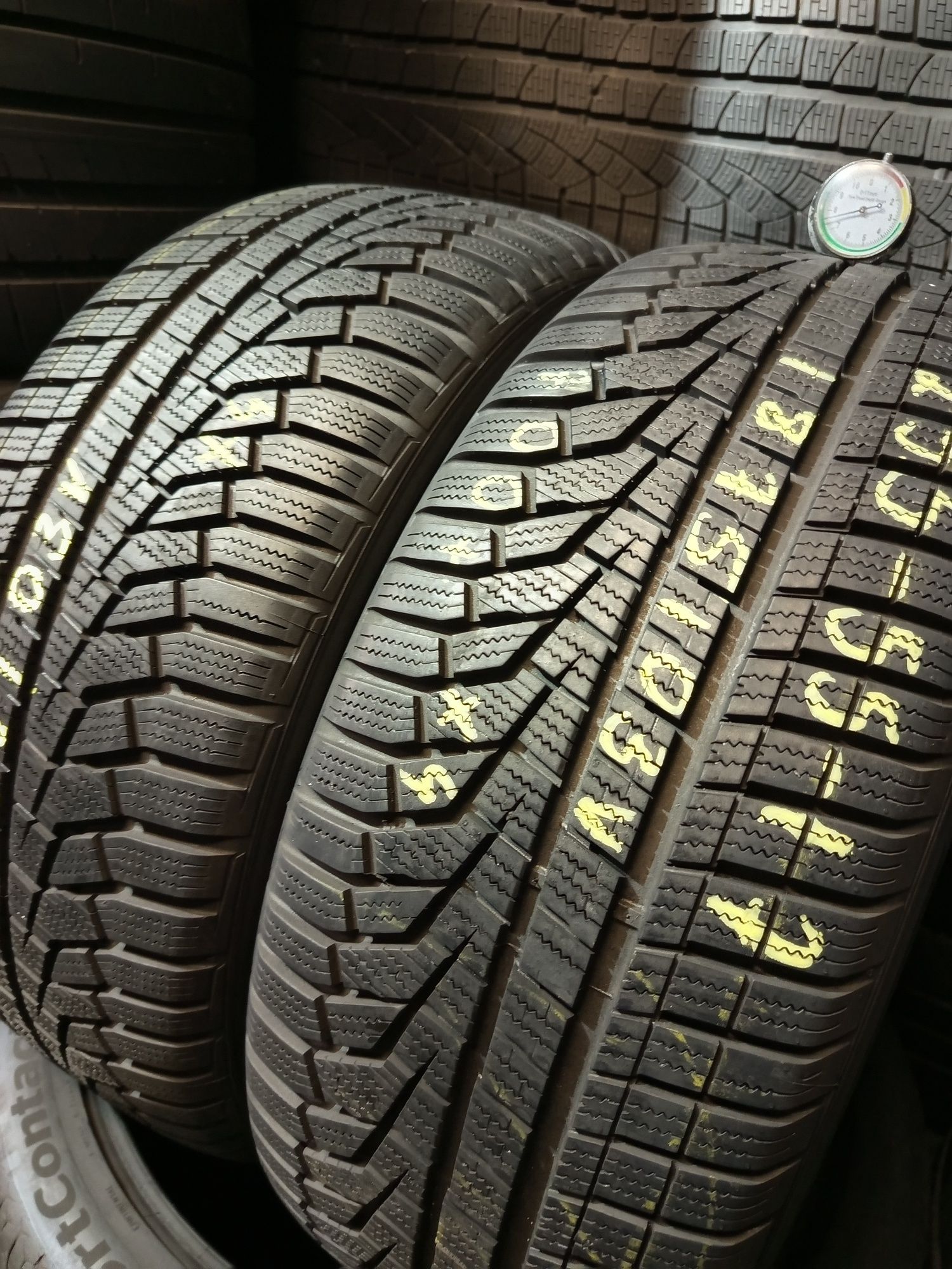 4x 235/55r17 Hankook Winter I'cept evo2