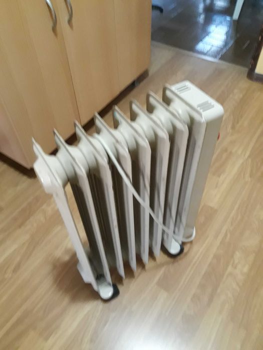 Aquecedores eletricos a oleo  em perfeito estado de funcionamento