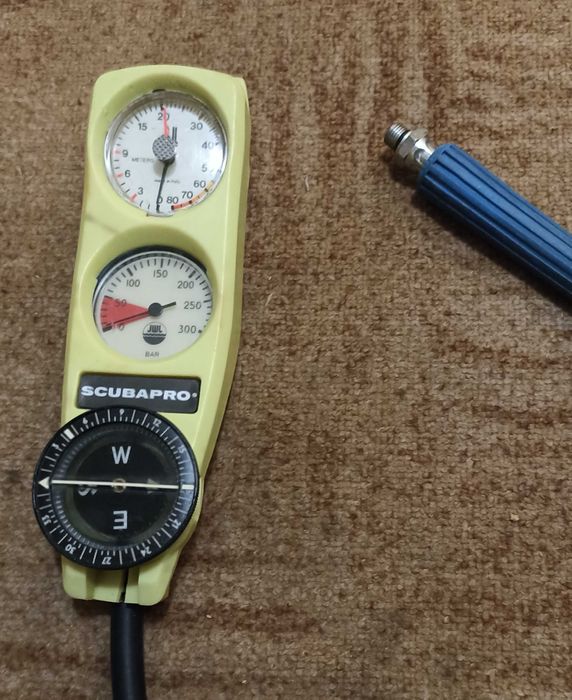 Консоль ScubaPro для дайвинга