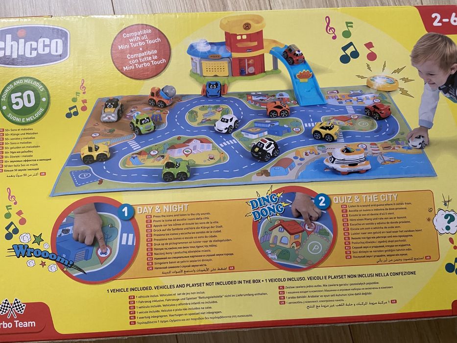 Interaktywna mata chicco + autko