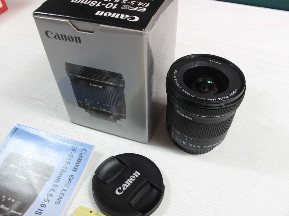 Canon 10-18 STM Grande Angular na caixa