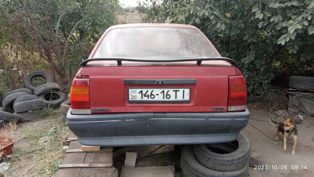 Opel Omega A 2.0 бенз.
